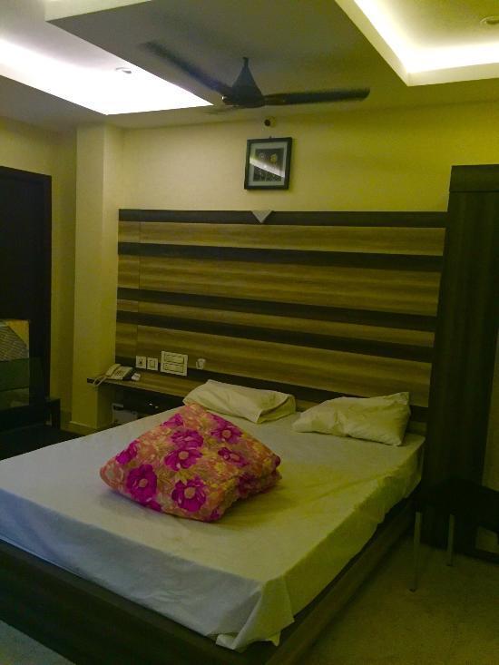 Devibala Residency Hotell Villupuram Eksteriør bilde